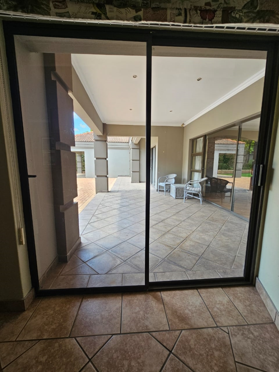 4 Bedroom Property for Sale in Vanderbijlpark SW 5 Gauteng