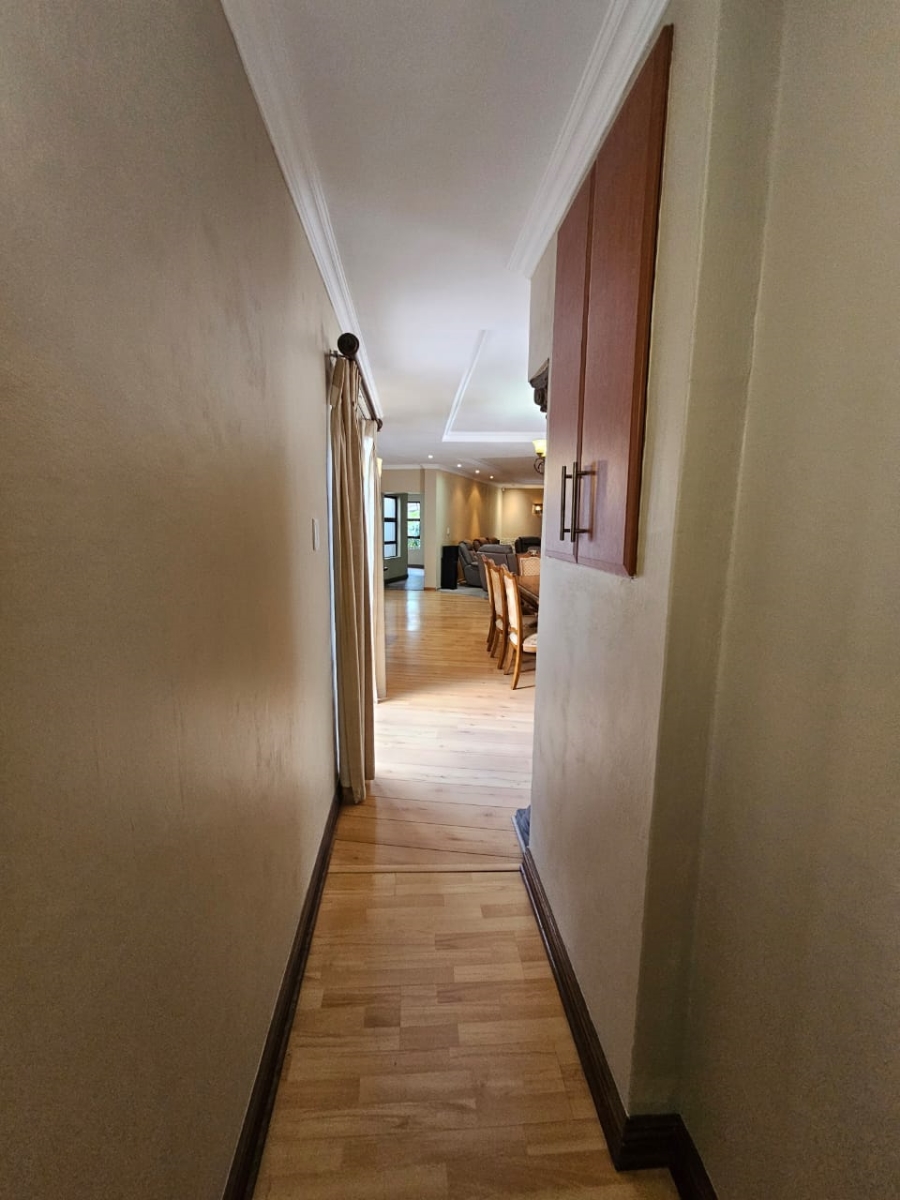 4 Bedroom Property for Sale in Vanderbijlpark SW 5 Gauteng