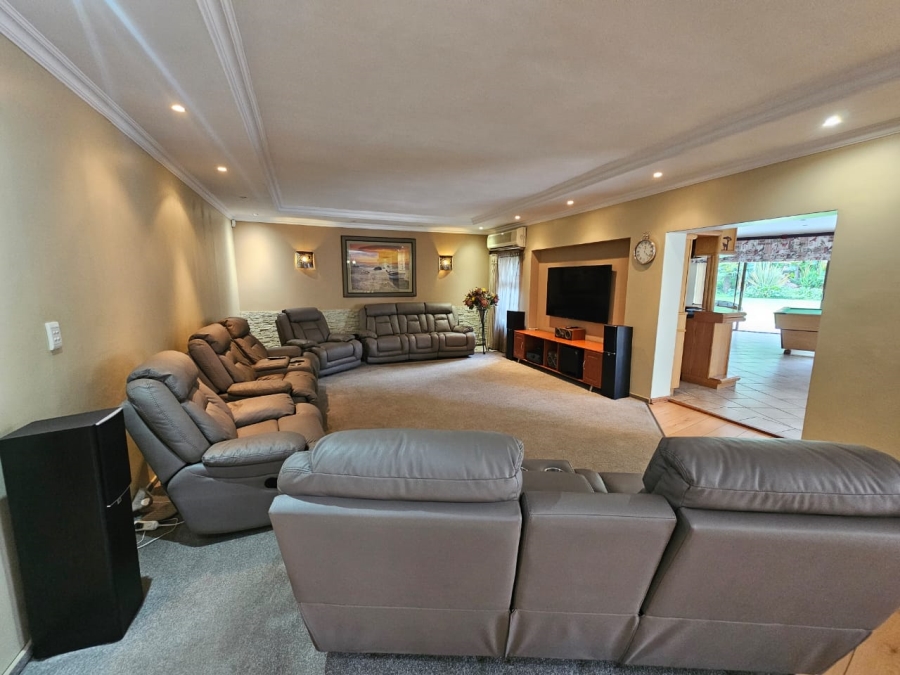 4 Bedroom Property for Sale in Vanderbijlpark SW 5 Gauteng