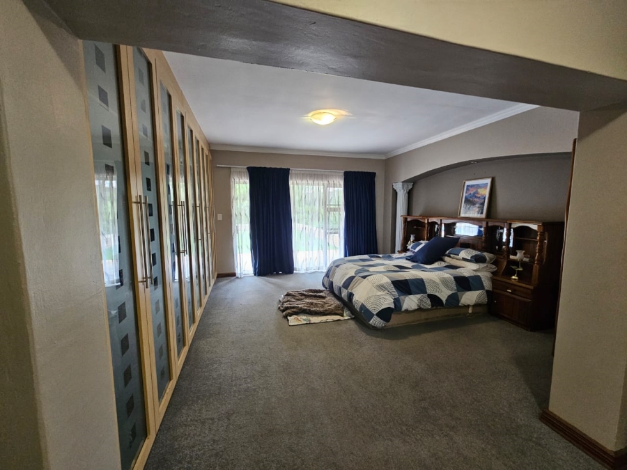 4 Bedroom Property for Sale in Vanderbijlpark SW 5 Gauteng