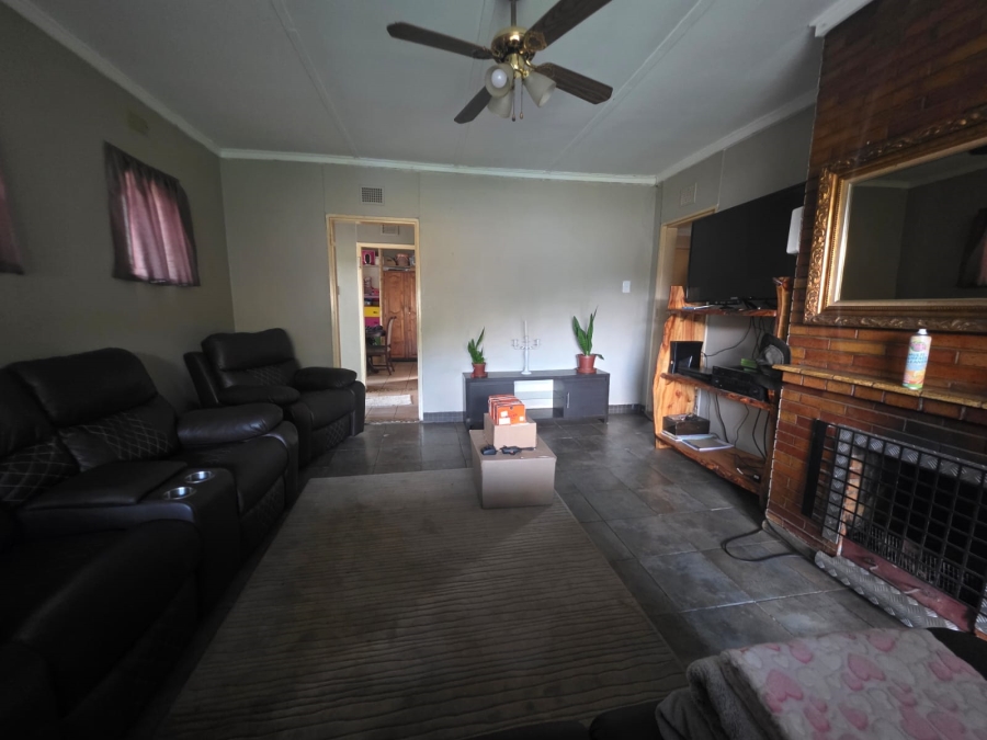 3 Bedroom Property for Sale in Vanderbijlpark SW 5 Gauteng