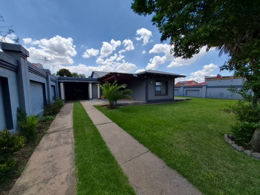 3 Bedroom Property for Sale in Comet Gauteng