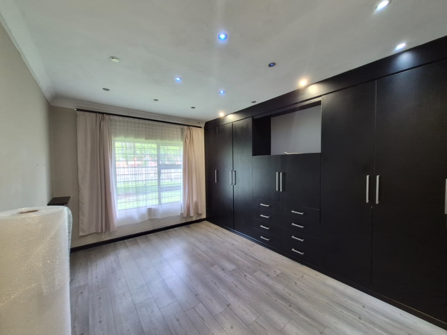 3 Bedroom Property for Sale in Comet Gauteng