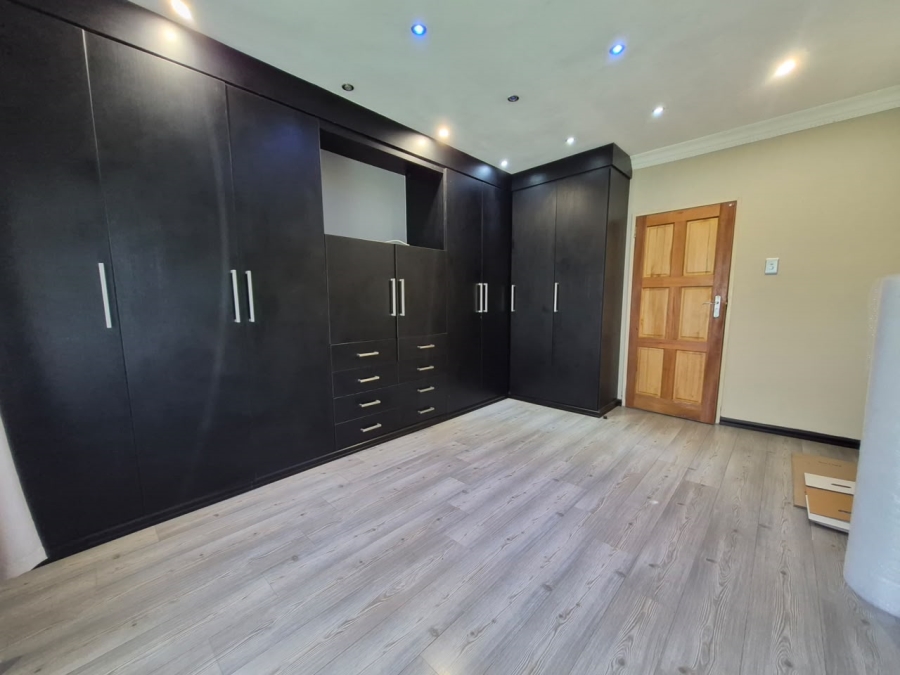 3 Bedroom Property for Sale in Comet Gauteng
