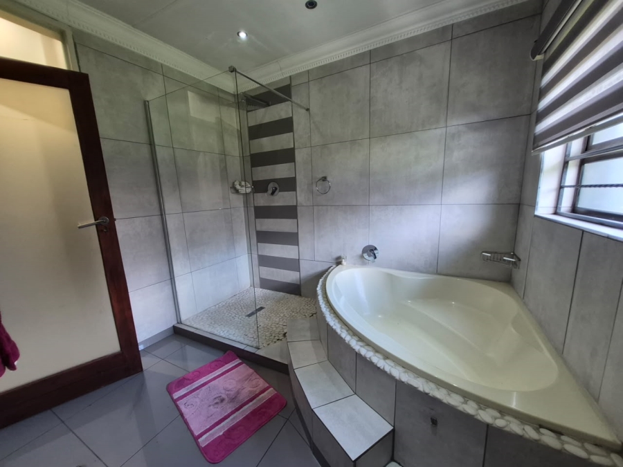 3 Bedroom Property for Sale in Comet Gauteng