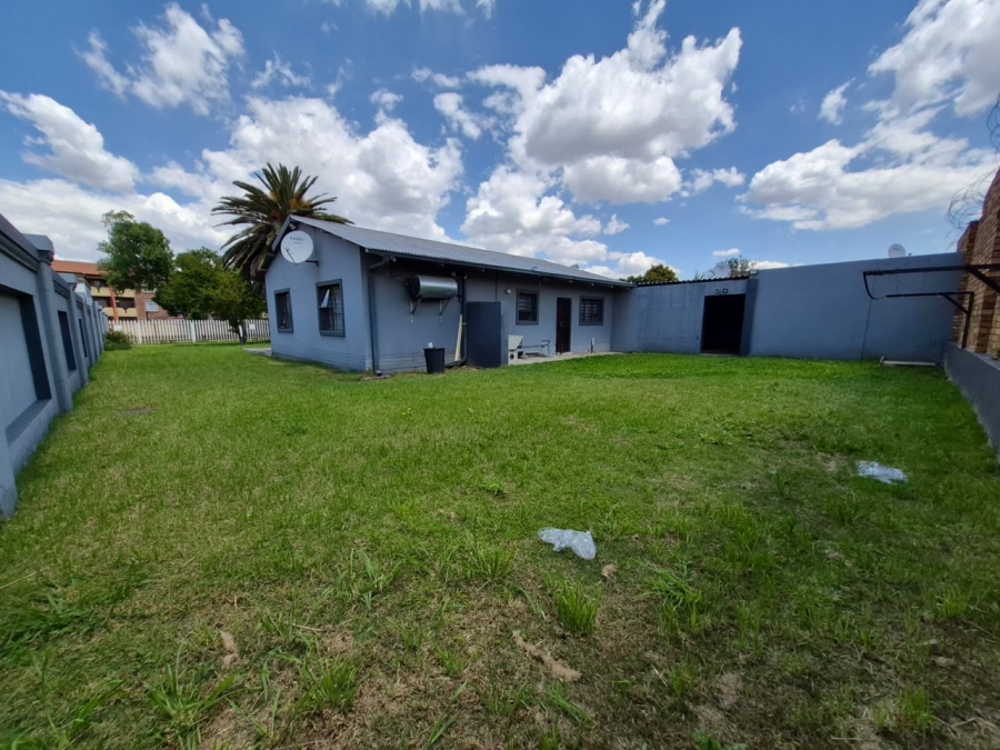 3 Bedroom Property for Sale in Comet Gauteng