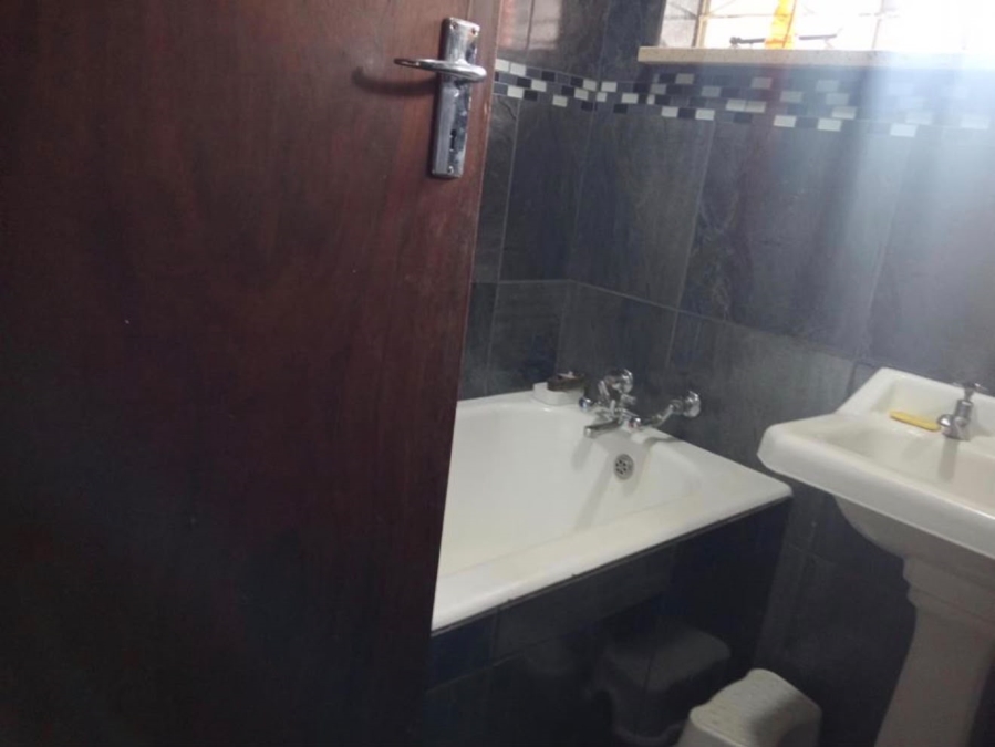 5 Bedroom Property for Sale in Birchleigh Gauteng