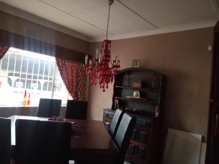 5 Bedroom Property for Sale in Birchleigh Gauteng