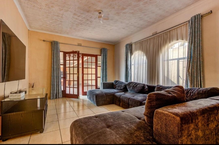 4 Bedroom Property for Sale in Norkem Park Gauteng