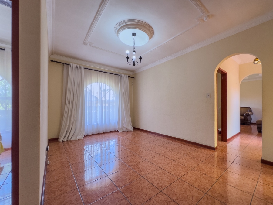 3 Bedroom Property for Sale in Glen Marais Gauteng
