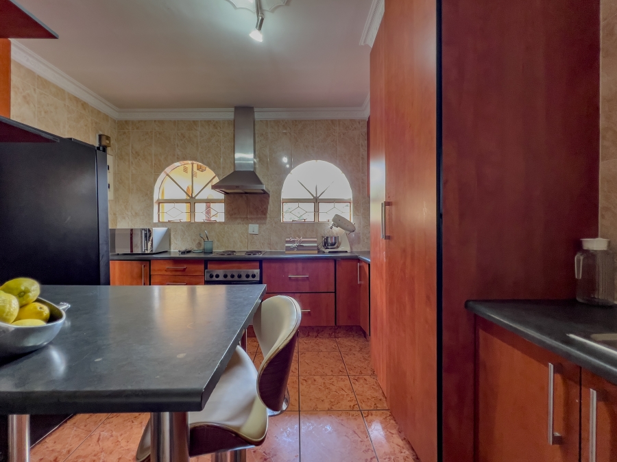 3 Bedroom Property for Sale in Glen Marais Gauteng