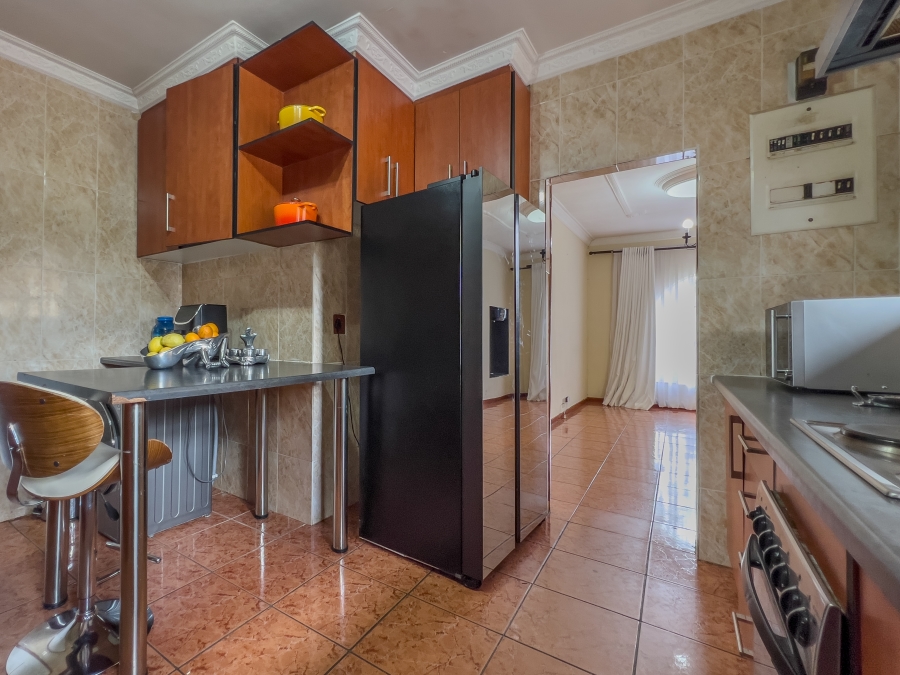 3 Bedroom Property for Sale in Glen Marais Gauteng