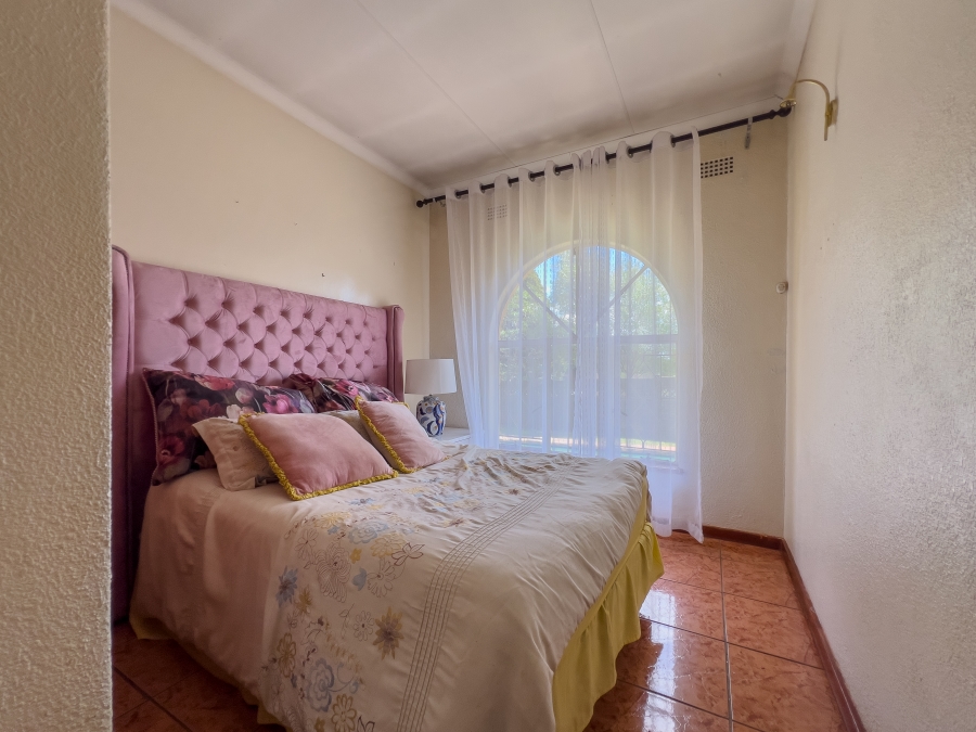 3 Bedroom Property for Sale in Glen Marais Gauteng