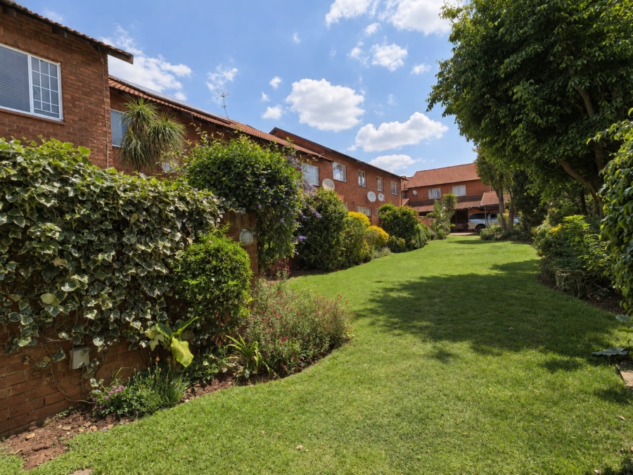3 Bedroom Property for Sale in Fairland Gauteng