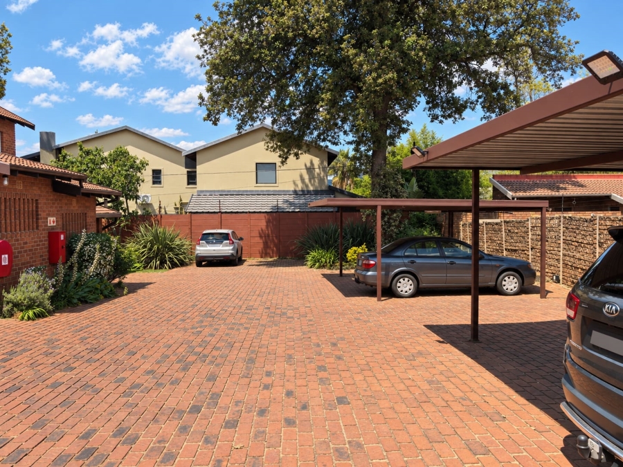 3 Bedroom Property for Sale in Fairland Gauteng