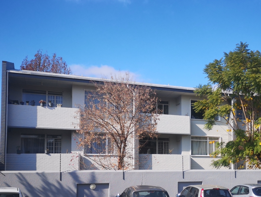 2 Bedroom Property for Sale in Linden Gauteng