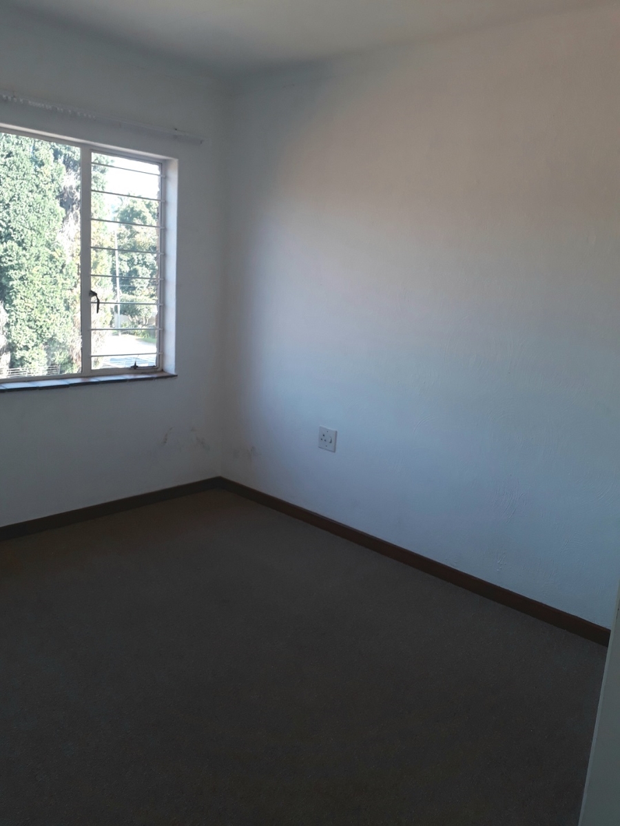 To Let 3 Bedroom Property for Rent in Fairland Gauteng