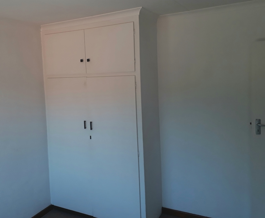 To Let 3 Bedroom Property for Rent in Fairland Gauteng
