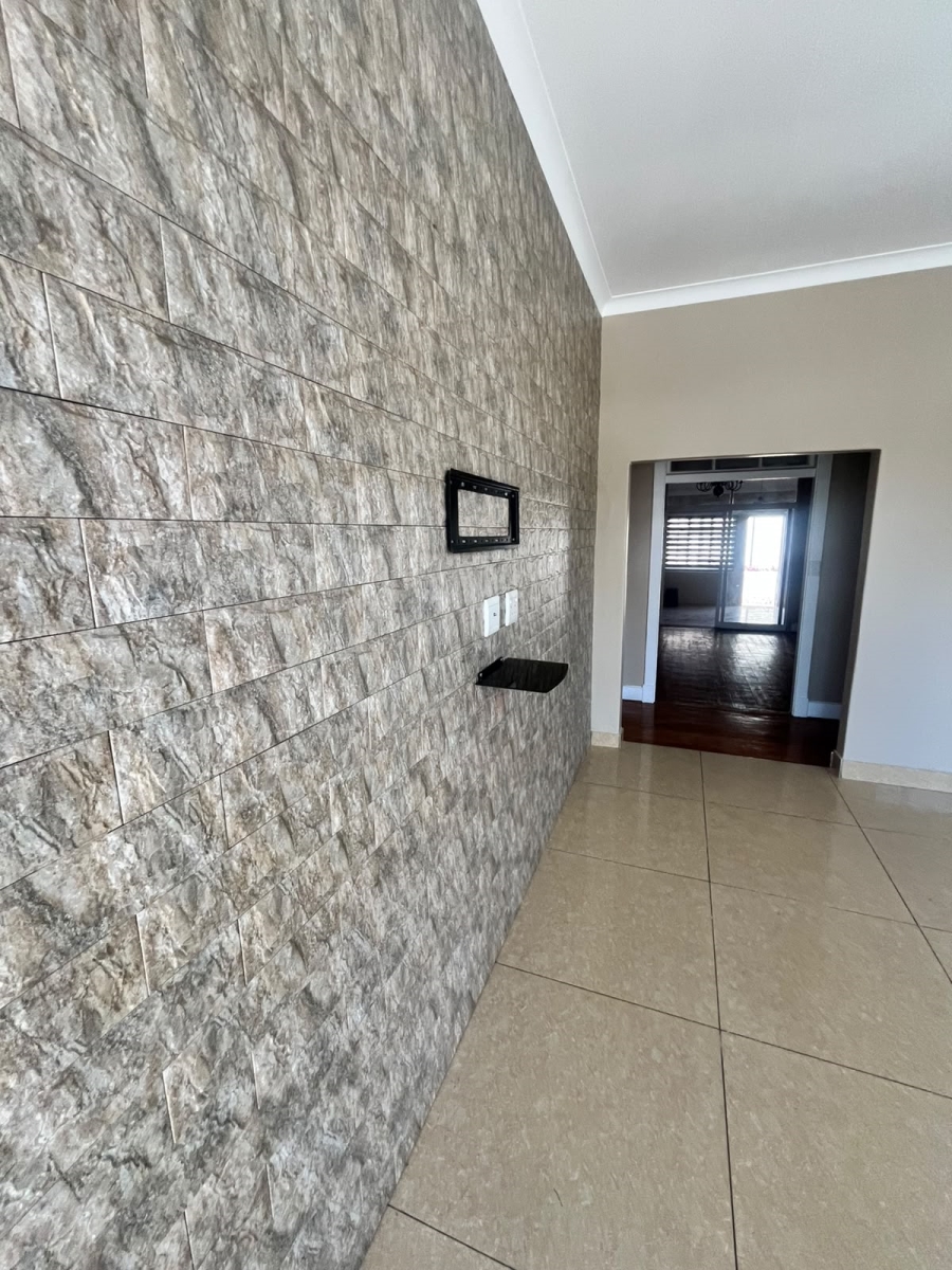 To Let 7 Bedroom Property for Rent in Muckleneuk Gauteng