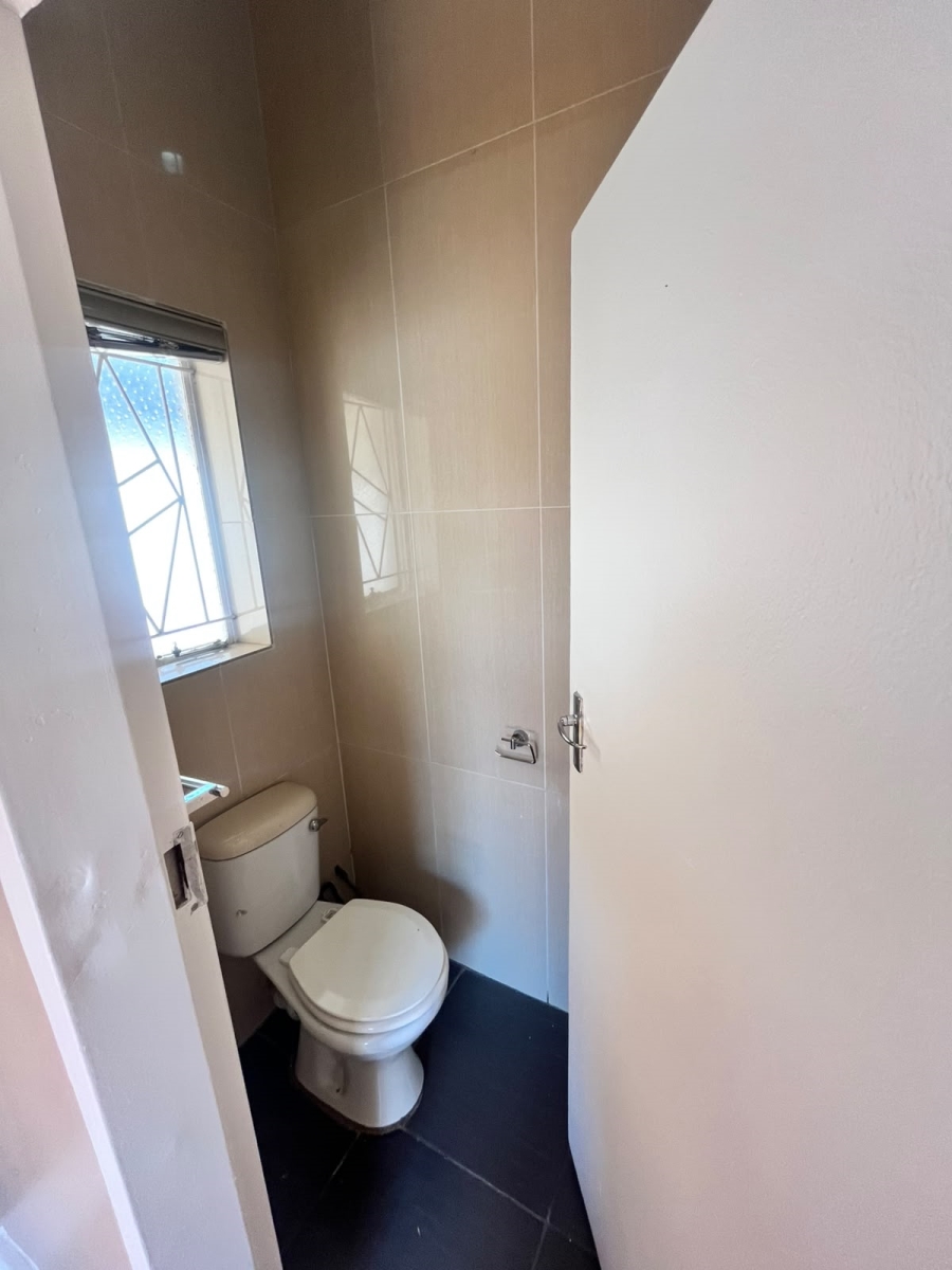 To Let 7 Bedroom Property for Rent in Muckleneuk Gauteng