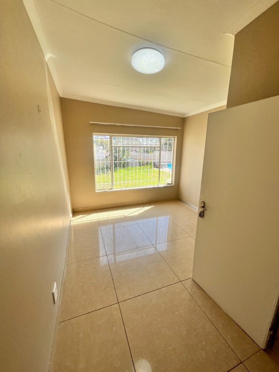 To Let 7 Bedroom Property for Rent in Muckleneuk Gauteng