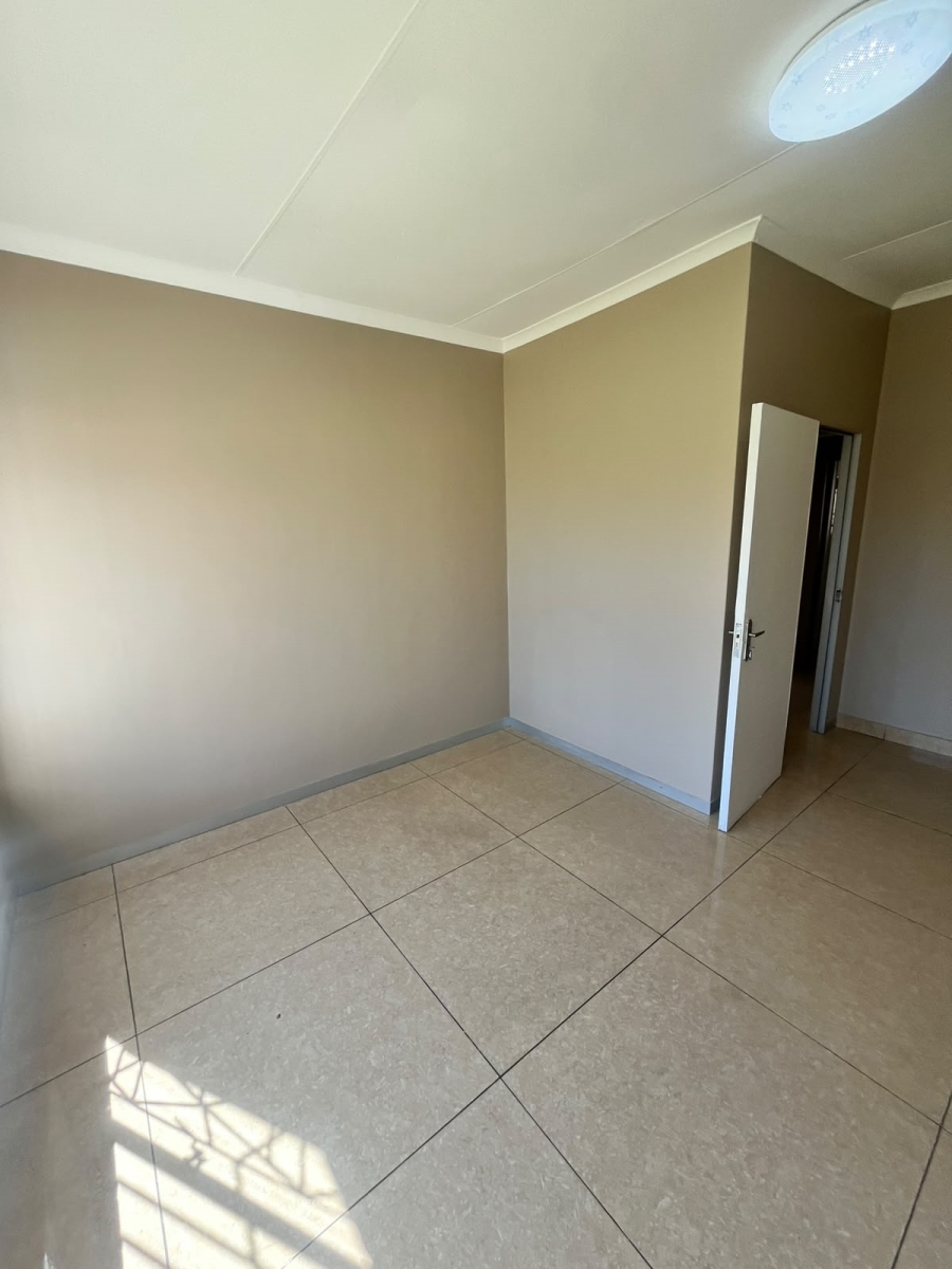 To Let 7 Bedroom Property for Rent in Muckleneuk Gauteng