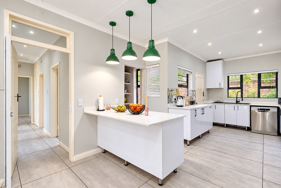 5 Bedroom Property for Sale in Fourways Gauteng