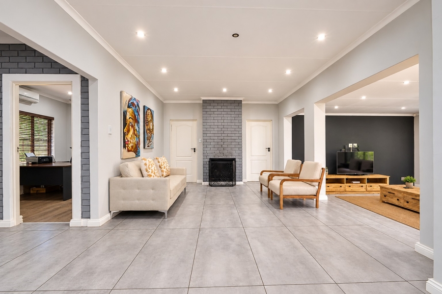 5 Bedroom Property for Sale in Fourways Gauteng