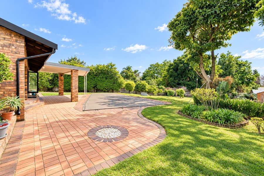 5 Bedroom Property for Sale in Fourways Gauteng
