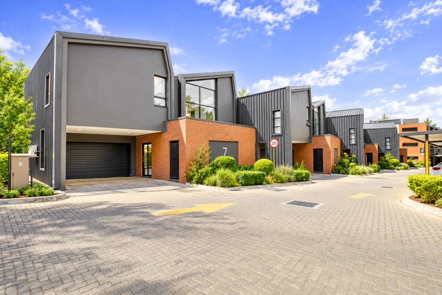 3 Bedroom Property for Sale in Fourways Gauteng