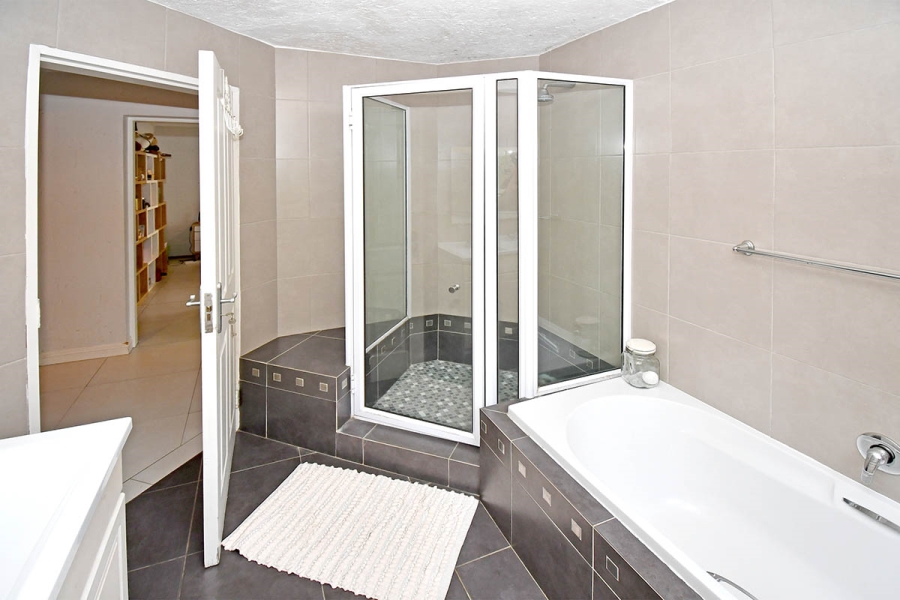 3 Bedroom Property for Sale in River Club Gauteng