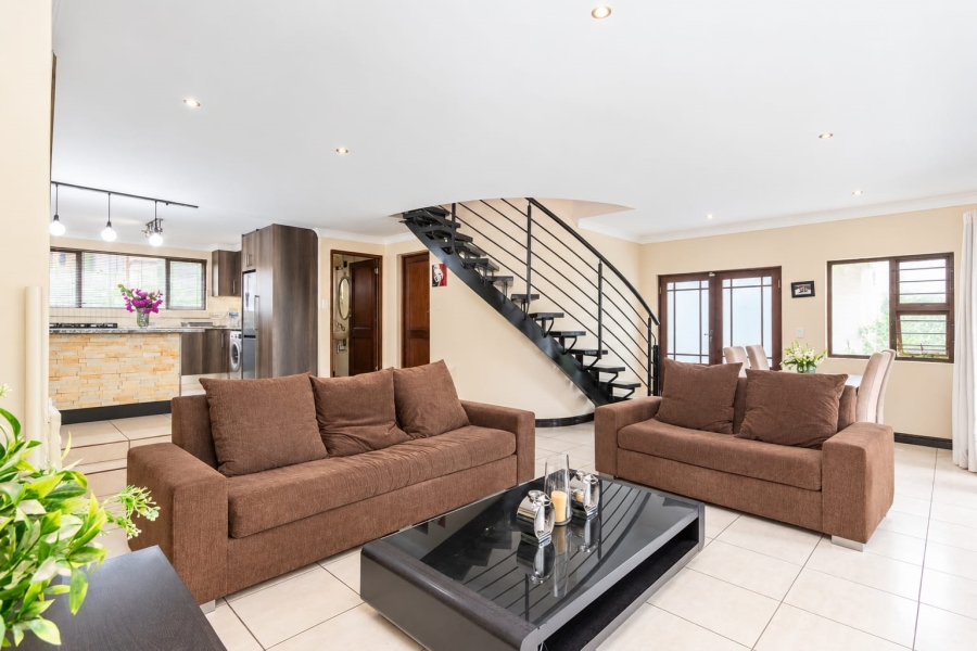 3 Bedroom Property for Sale in Allens Nek Gauteng