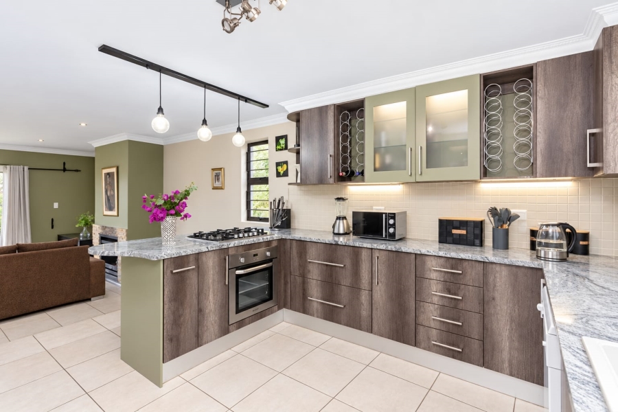3 Bedroom Property for Sale in Allens Nek Gauteng