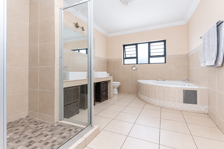 3 Bedroom Property for Sale in Allens Nek Gauteng