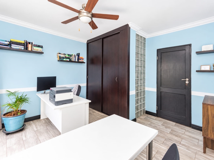 3 Bedroom Property for Sale in Allens Nek Gauteng
