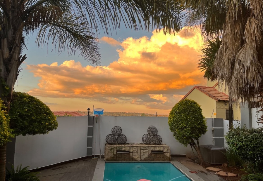 3 Bedroom Property for Sale in Allens Nek Gauteng