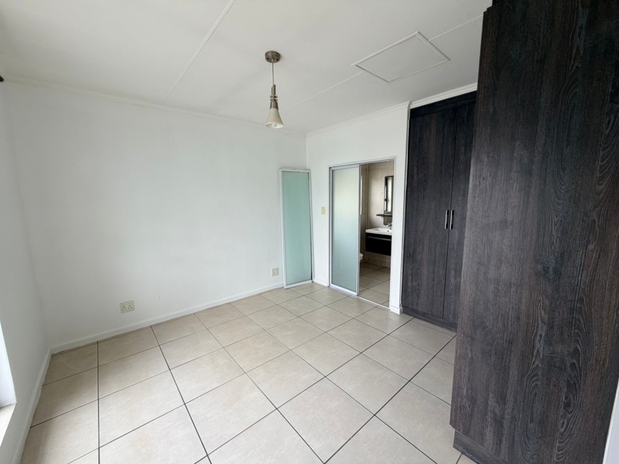 To Let 1 Bedroom Property for Rent in Petervale Gauteng