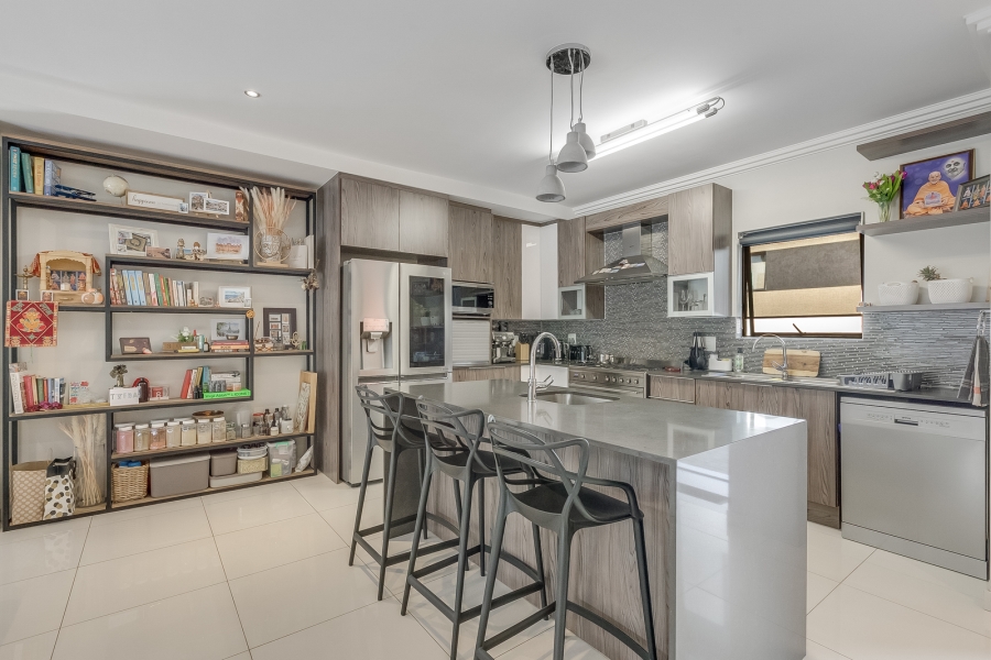 3 Bedroom Property for Sale in Bryanston Gauteng