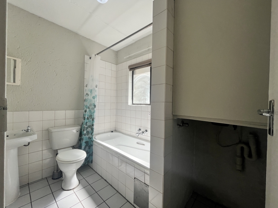 To Let 1 Bedroom Property for Rent in Auckland Park Gauteng