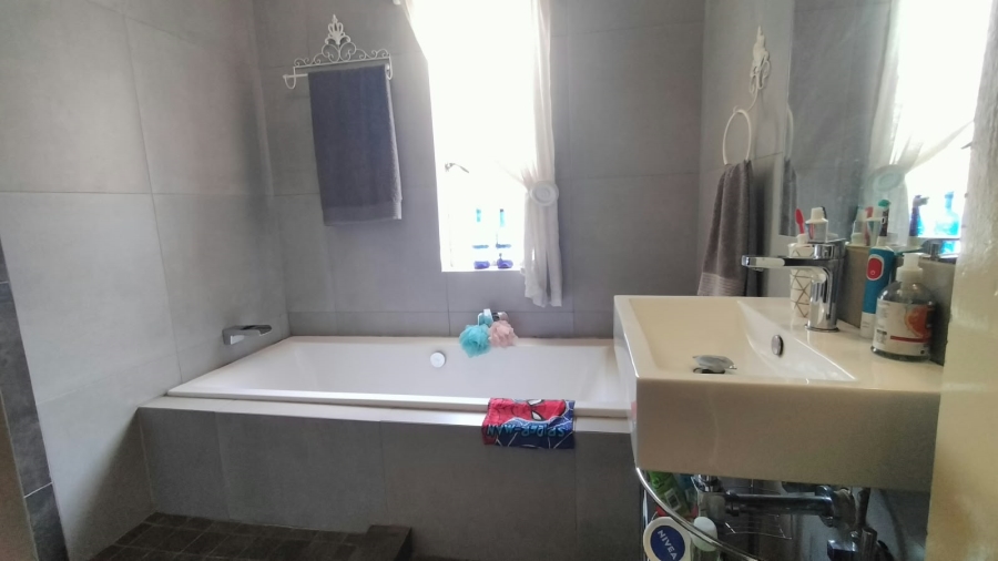 3 Bedroom Property for Sale in Krugersdorp North Gauteng