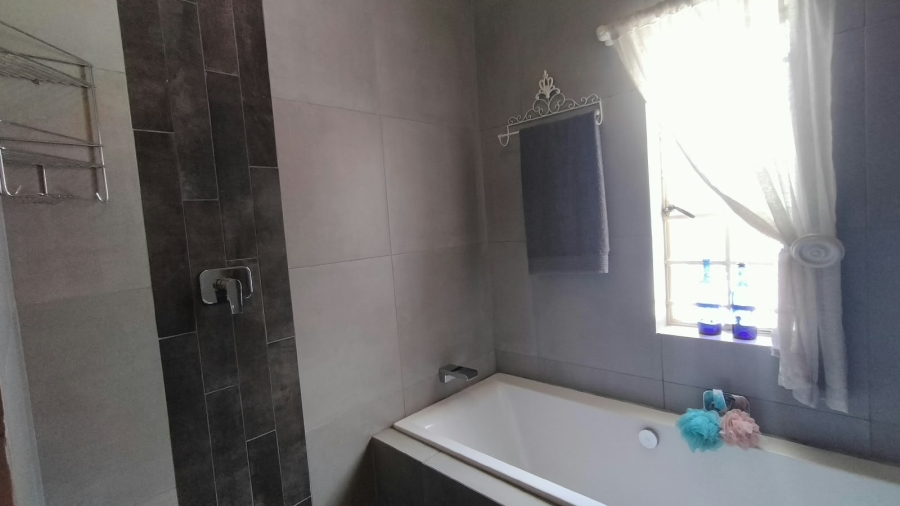 3 Bedroom Property for Sale in Krugersdorp North Gauteng