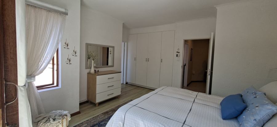 2 Bedroom Property for Sale in Noordheuwel Gauteng