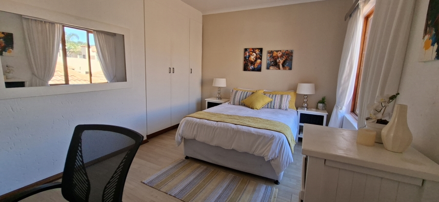 2 Bedroom Property for Sale in Noordheuwel Gauteng