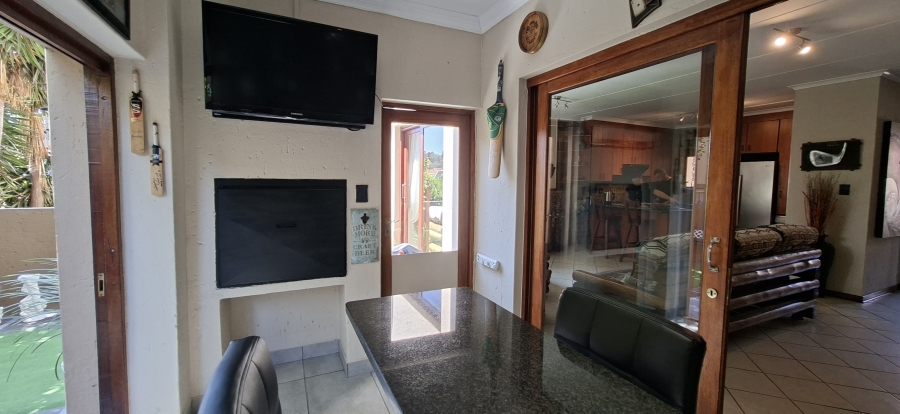 2 Bedroom Property for Sale in Noordheuwel Gauteng
