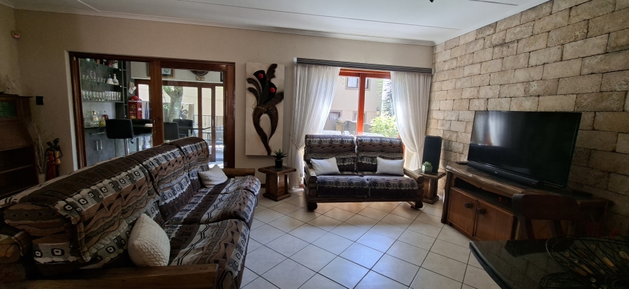 2 Bedroom Property for Sale in Noordheuwel Gauteng