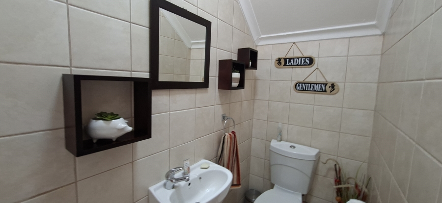 2 Bedroom Property for Sale in Noordheuwel Gauteng