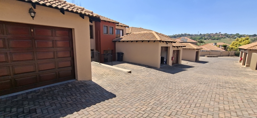 2 Bedroom Property for Sale in Noordheuwel Gauteng