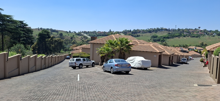 2 Bedroom Property for Sale in Noordheuwel Gauteng