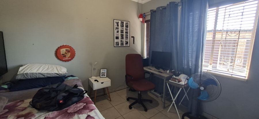 4 Bedroom Property for Sale in Silverfields Gauteng