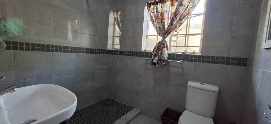 4 Bedroom Property for Sale in Silverfields Gauteng